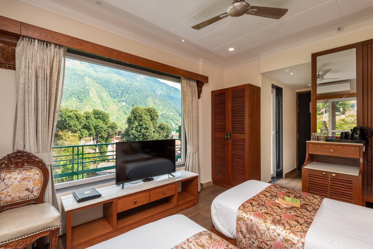 Quality Inn By Lawrence Hotels Dharamshala Exterior foto