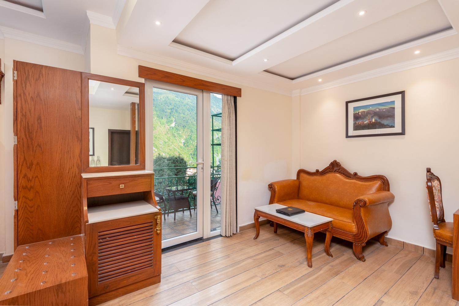 Quality Inn By Lawrence Hotels Dharamshala Exterior foto